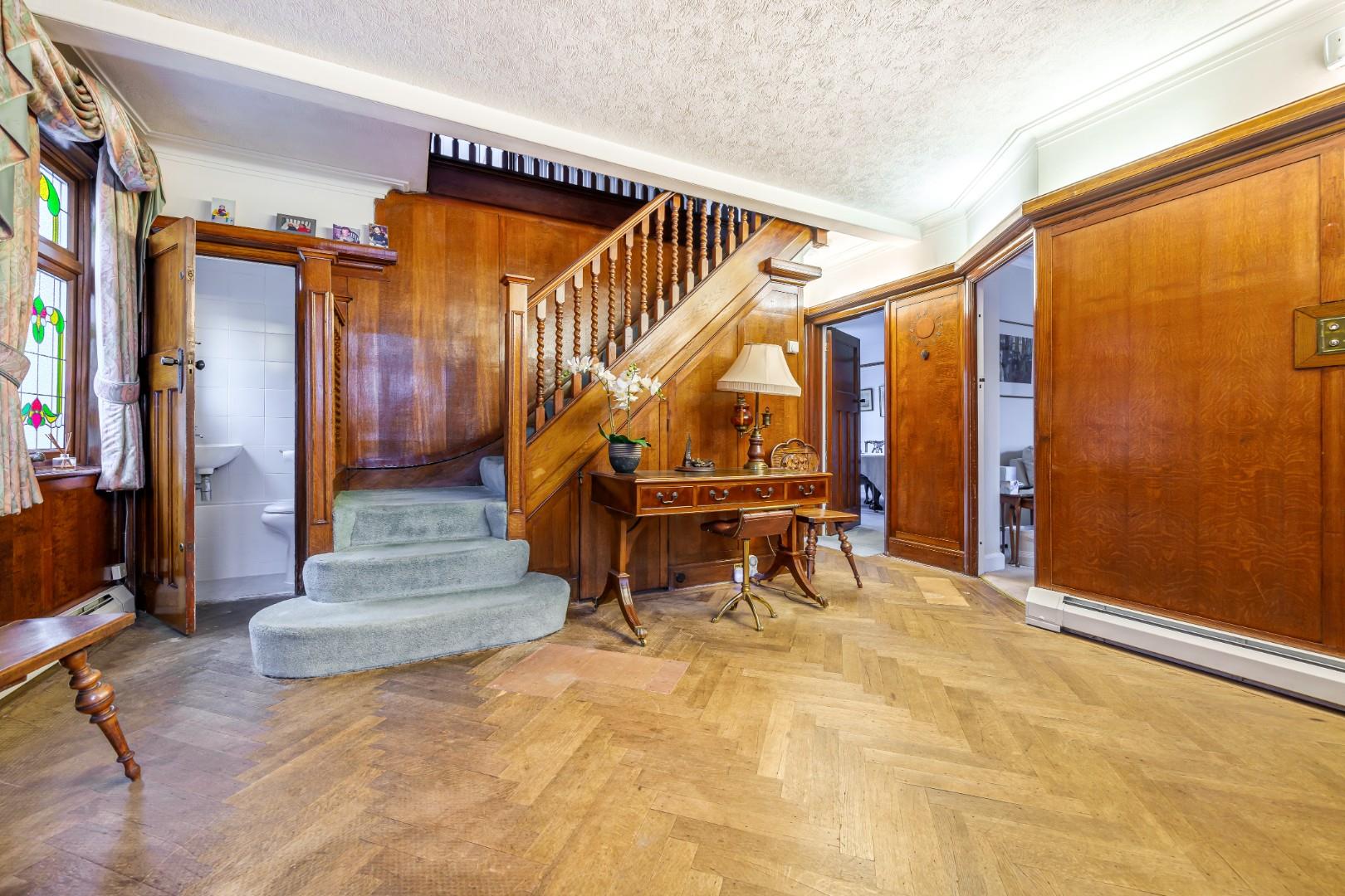 Park Grove, Edgware